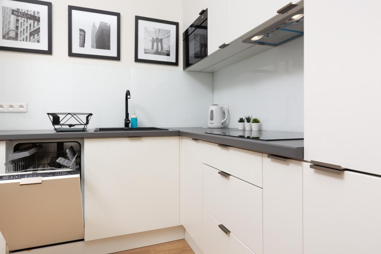 Apartments Warsaw Gagarina By Noclegi Renters Bagian luar foto