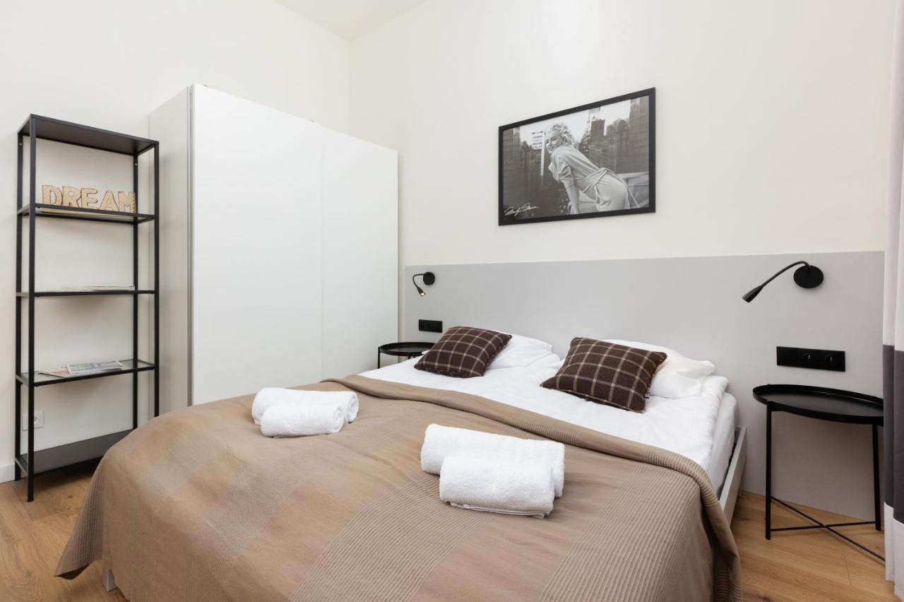 Apartments Warsaw Gagarina By Noclegi Renters Bagian luar foto