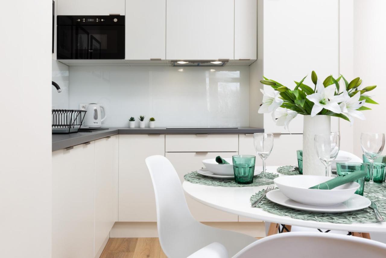 Apartments Warsaw Gagarina By Noclegi Renters Bagian luar foto